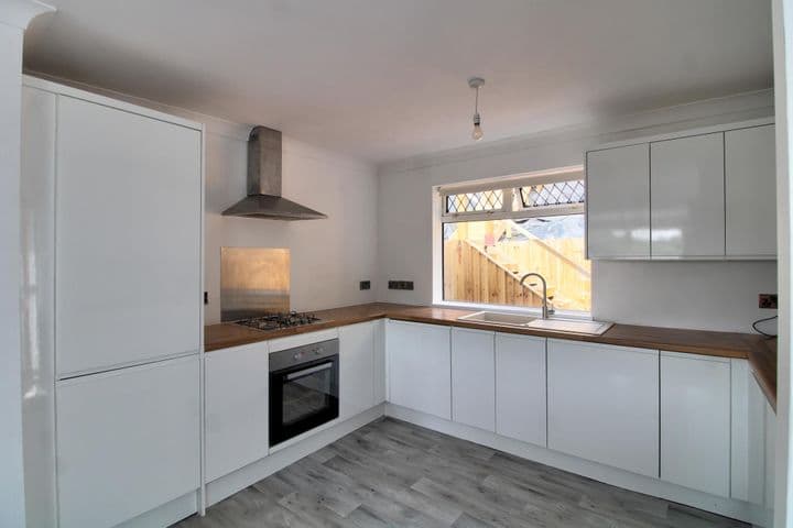 2 bedrooms house for sale in Newport, United Kingdom - Image 12