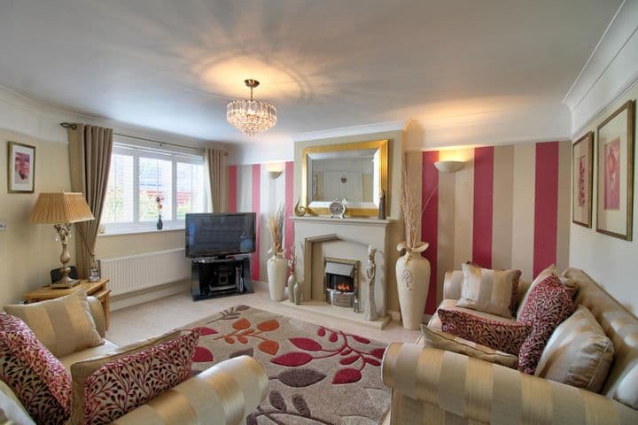 4 bedrooms house for sale in Newport, United Kingdom - Image 7