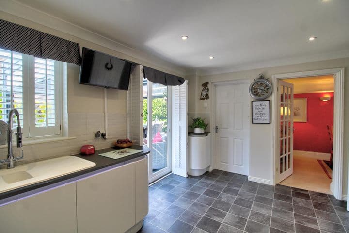 4 bedrooms house for sale in Newport, United Kingdom - Image 11