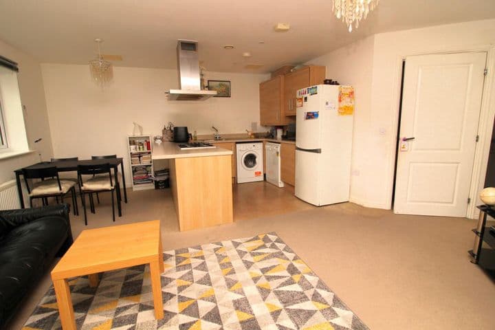 2 bedrooms apartment for sale in Grays, United Kingdom - Image 6