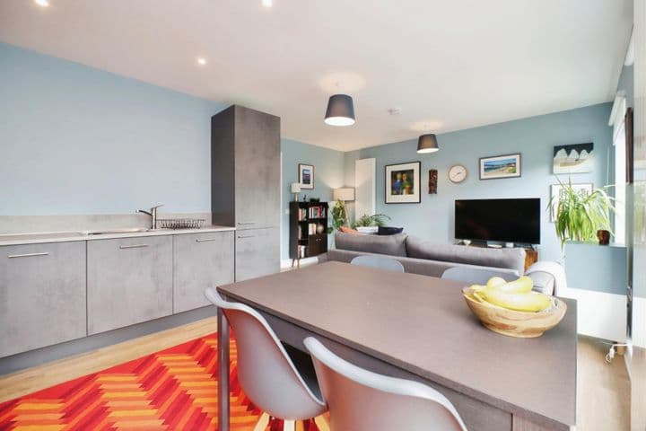 2 bedrooms apartment for sale in Glasgow, United Kingdom - Image 10