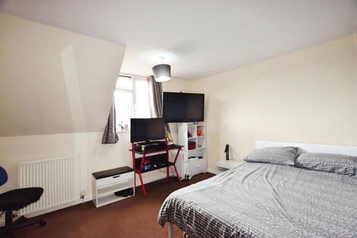 3 bedrooms house for sale in Stamford, United Kingdom - Image 9