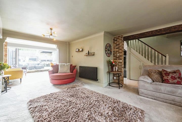 4 bedrooms house for sale in Basingstoke, United Kingdom - Image 8