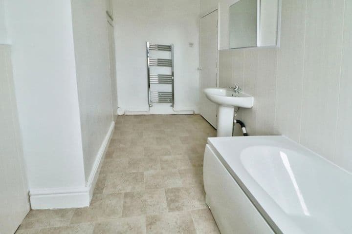 2 bedrooms house for sale in Barnsley, United Kingdom - Image 11