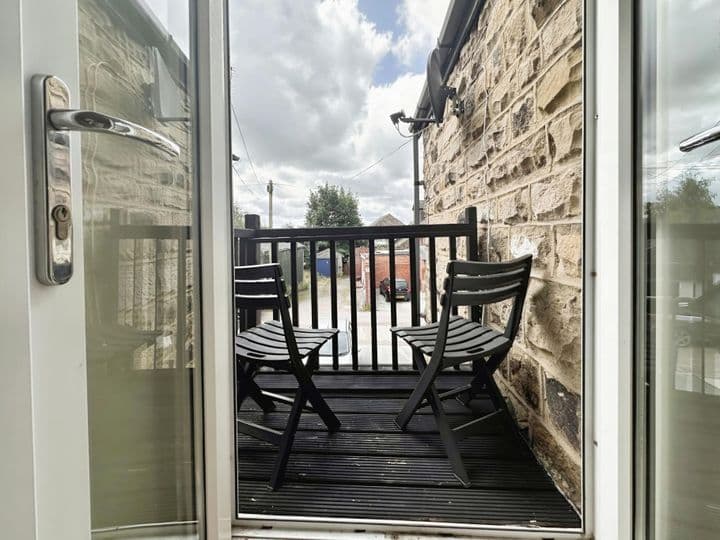 2 bedrooms apartment for sale in Leeds, United Kingdom - Image 7