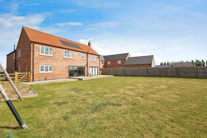 5 bedrooms house for sale in Moulton Chapel, United Kingdom - Image 2