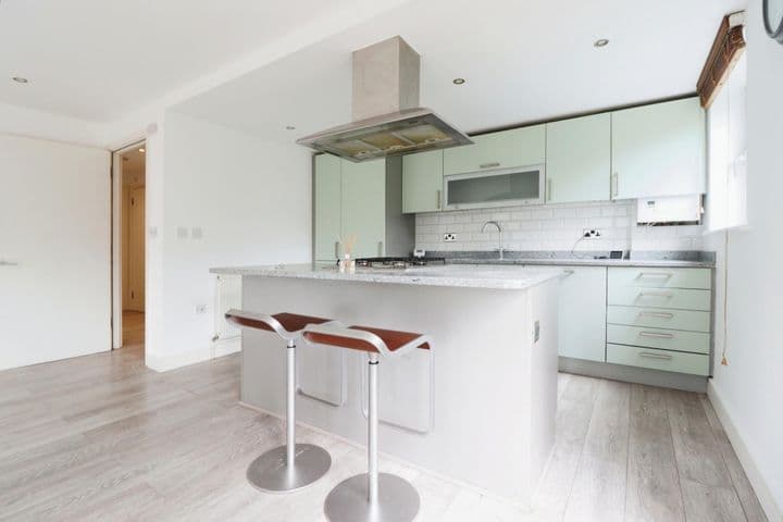 2 bedrooms apartment for sale in Chelmsford, United Kingdom - Image 7