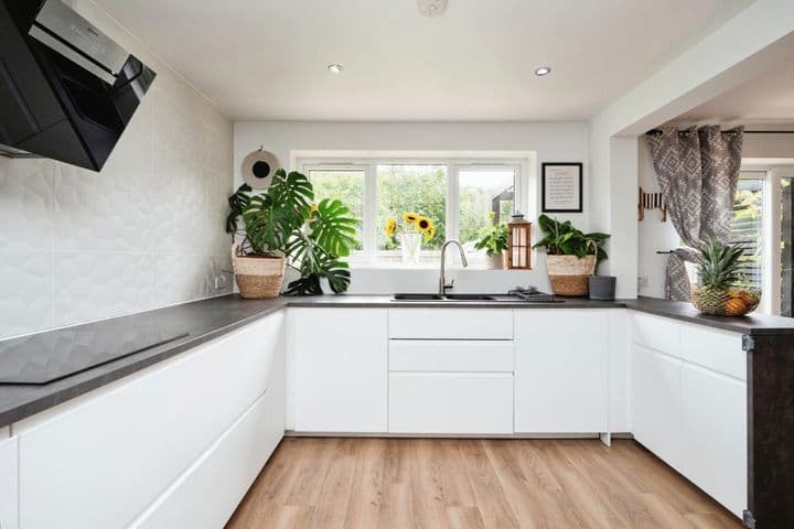 3 bedrooms house for sale in Edenbridge, United Kingdom - Image 10