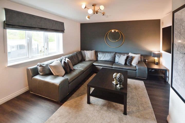 4 bedrooms house for sale in Glasgow, United Kingdom - Image 3