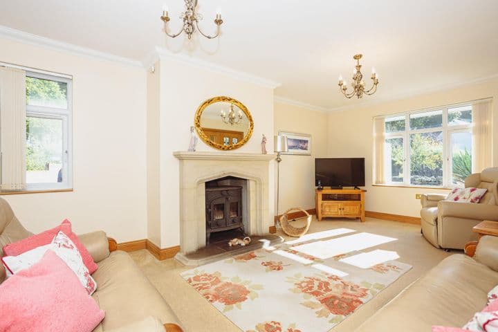 4 bedrooms house for sale in Thornhill, United Kingdom - Image 8