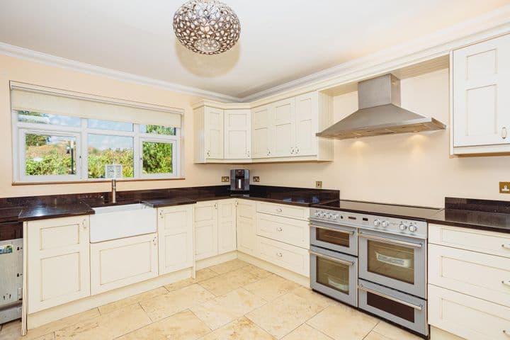 4 bedrooms house for sale in Thornhill, United Kingdom - Image 10