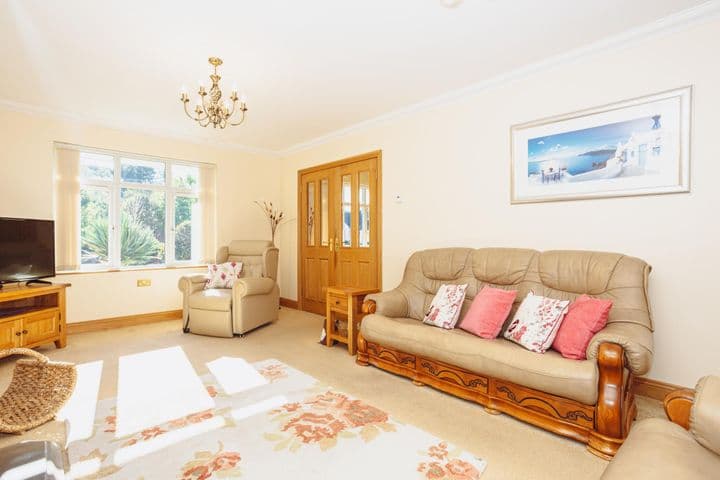 4 bedrooms house for sale in Thornhill, United Kingdom - Image 7