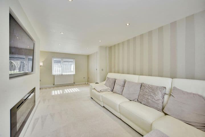 4 bedrooms house for sale in Rochester, United Kingdom - Image 9