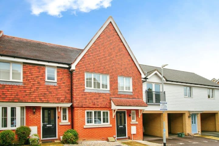 3 bedrooms house for sale in Sevenoaks, United Kingdom - Image 2