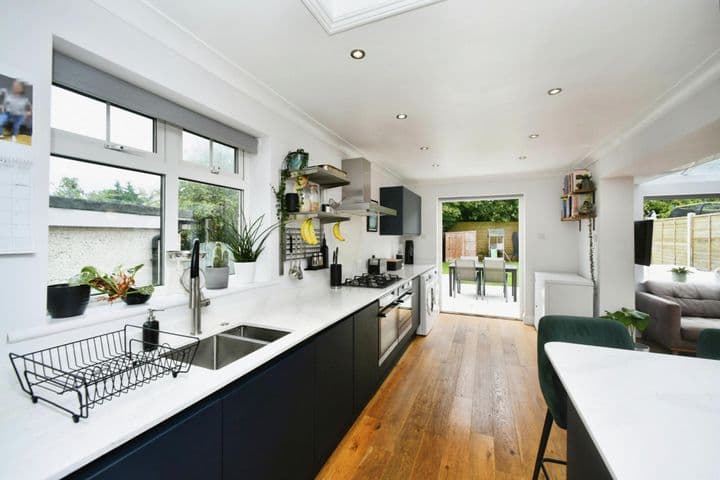 4 bedrooms house for sale in Hove, United Kingdom - Image 3