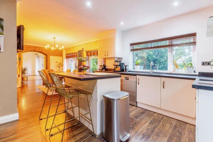 5 bedrooms house for sale in Leeds, United Kingdom - Image 8