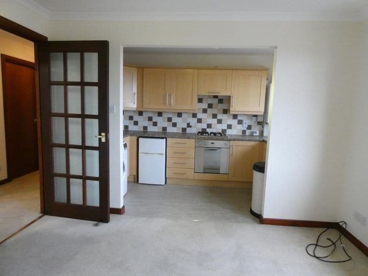 2 bedrooms apartment for sale in Aberdeen, United Kingdom - Image 2