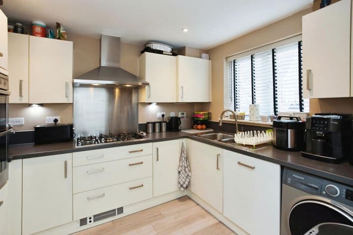 3 bedrooms house for sale in Maidstone, United Kingdom - Image 4