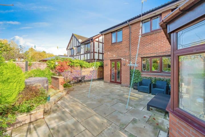 5 bedrooms house for sale in Warrington, United Kingdom - Image 3