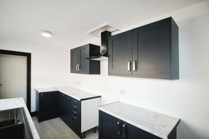 3 bedrooms house for sale in Grimsby, United Kingdom - Image 3