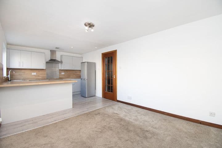 2 bedrooms apartment for sale in Montrose, United Kingdom - Image 8