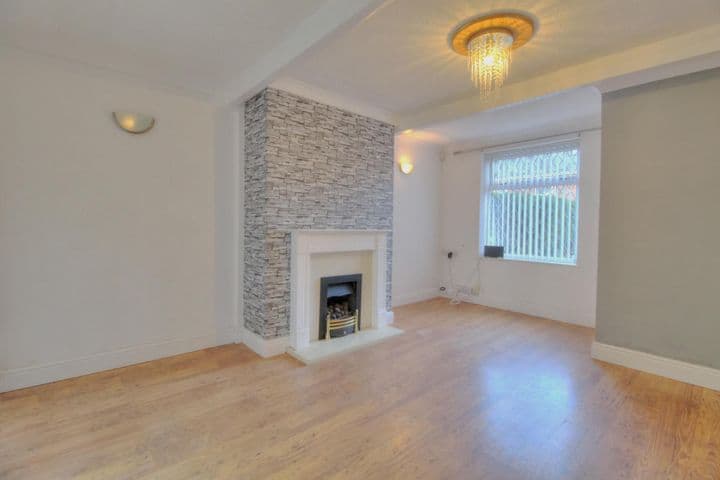 3 bedrooms house for sale in Sedgley, United Kingdom - Image 4