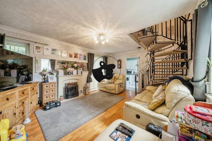 2 bedrooms house for sale in Warrington, United Kingdom - Image 2