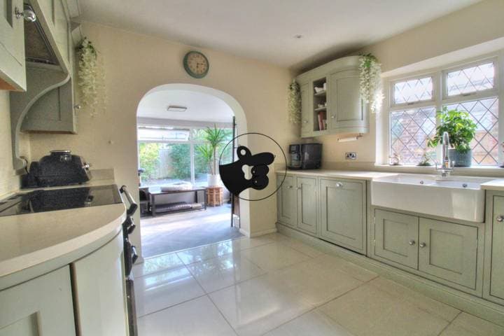 3 bedrooms house for sale in Benfleet, United Kingdom - Image 9