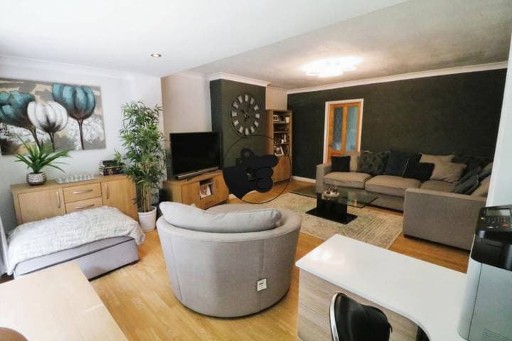 3 bedrooms house for sale in Peterborough, United Kingdom - Image 3