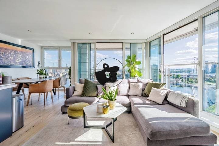 2 bedrooms apartment for sale in London, United Kingdom - Image 2