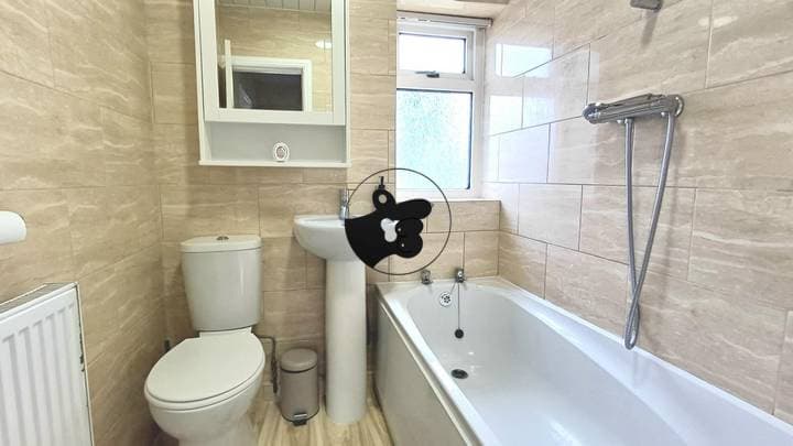 2 bedrooms house for sale in Bradford, United Kingdom - Image 11