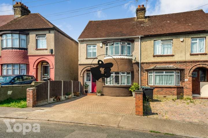 3 bedrooms house for sale in Gravesend, United Kingdom - Image 5