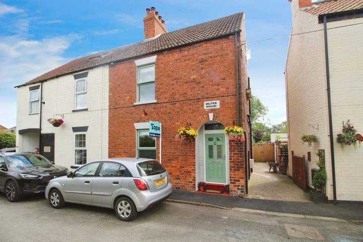 3 bedrooms house for sale in Barrow-Upon-Humber, United Kingdom - Image 2