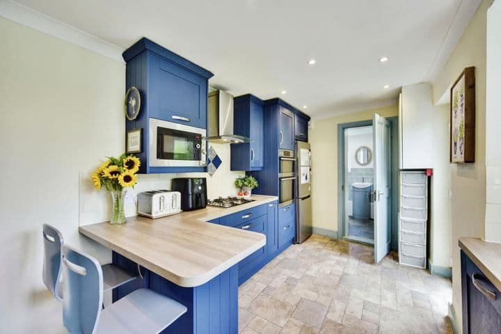 4 bedrooms house for sale in Gillingham, United Kingdom - Image 9