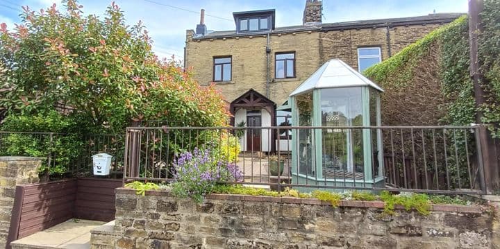 3 bedrooms house for sale in Bradford, United Kingdom - Image 3