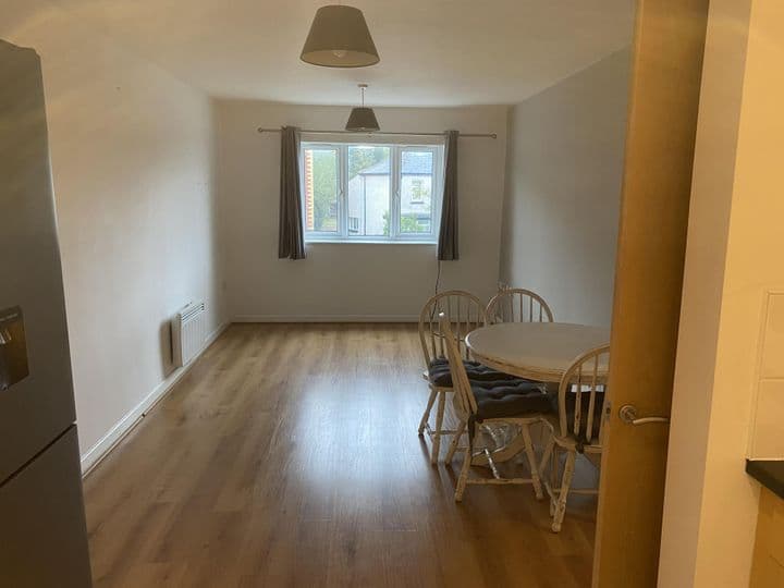 1 bedroom apartment for sale in Caldicot, United Kingdom - Image 3