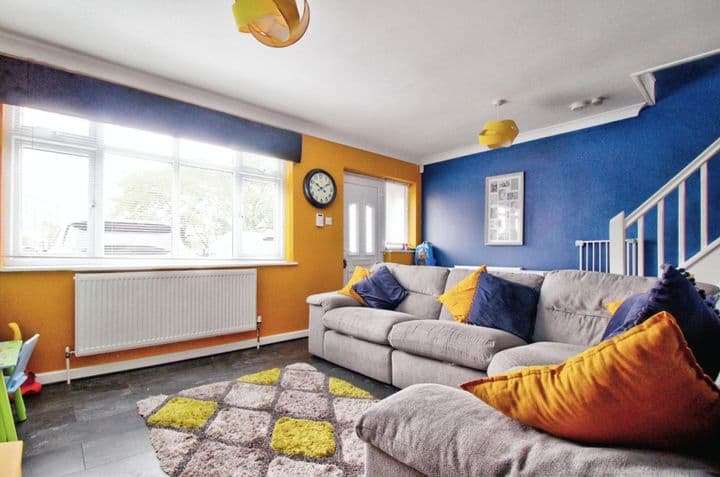 3 bedrooms house for sale in Rainham, United Kingdom - Image 3