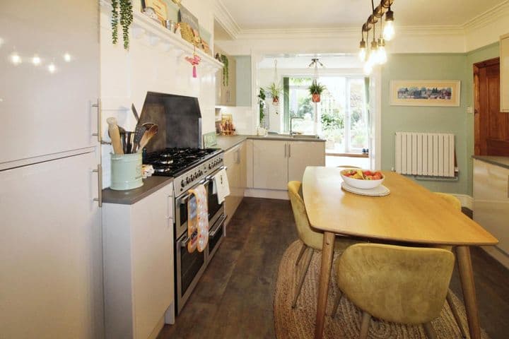 3 bedrooms house for sale in Barrow-Upon-Humber, United Kingdom - Image 10