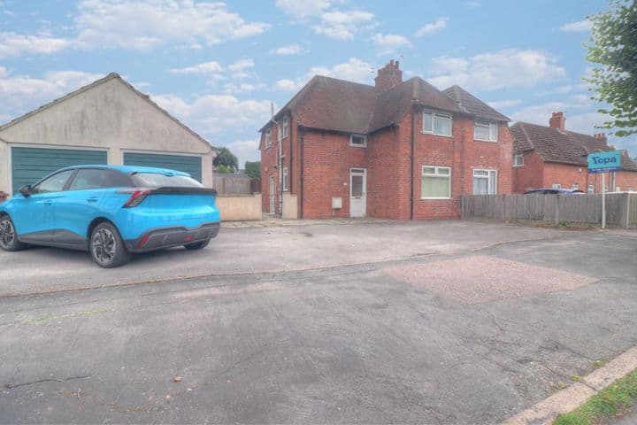 3 bedrooms house for sale in Loughborough, United Kingdom - Image 2