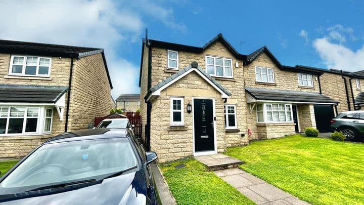 3 bedrooms house for sale in Bacup, United Kingdom - Image 2