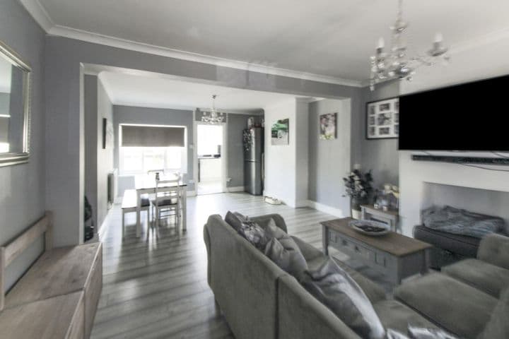 3 bedrooms house for sale in Braintree, United Kingdom - Image 3