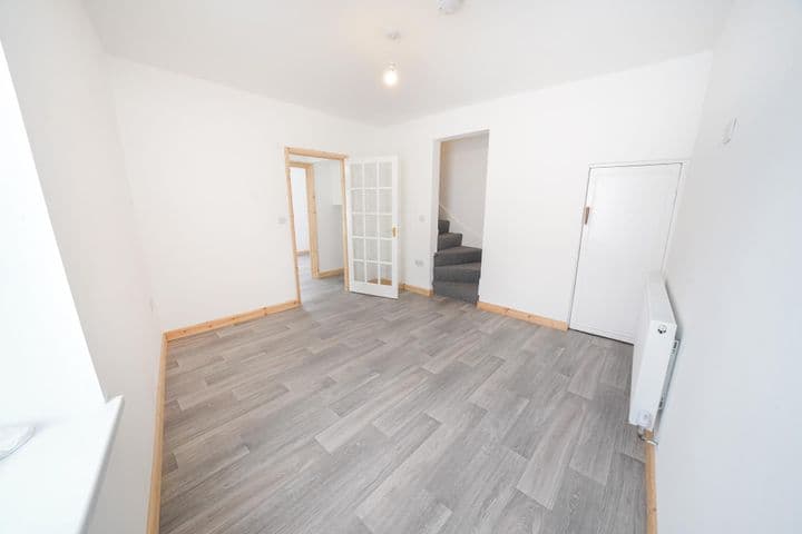 3 bedrooms house for sale in Llanelli, United Kingdom - Image 6