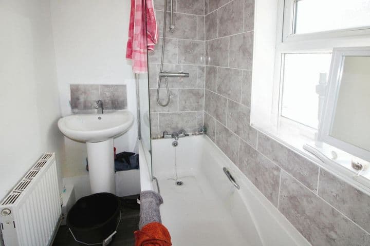 3 bedrooms house for sale in Grimsby, United Kingdom - Image 8