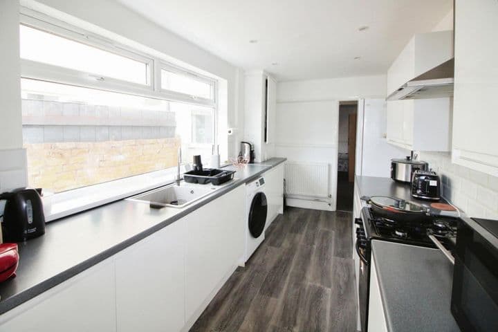 3 bedrooms house for sale in Grimsby, United Kingdom - Image 4