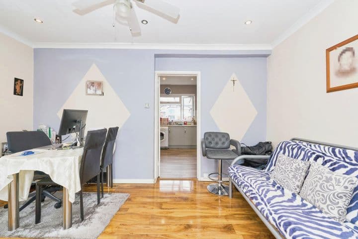 2 bedrooms house for sale in Hayes, United Kingdom - Image 3