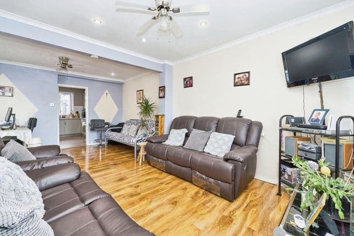 2 bedrooms house for sale in Hayes, United Kingdom - Image 2