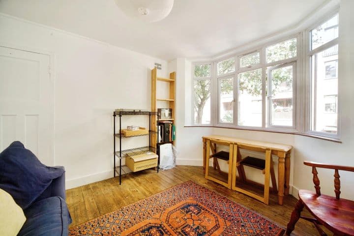 3 bedrooms apartment for sale in London, United Kingdom - Image 7