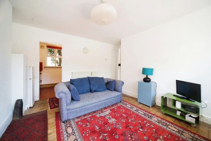 3 bedrooms apartment for sale in London, United Kingdom - Image 4