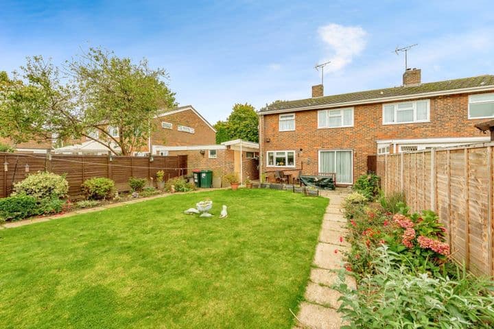 3 bedrooms house for sale in Crawley, United Kingdom