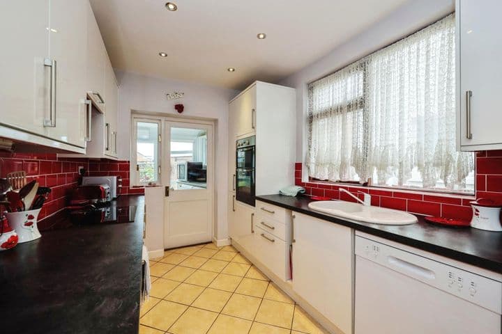 4 bedrooms house for sale in Portsmouth, United Kingdom - Image 7